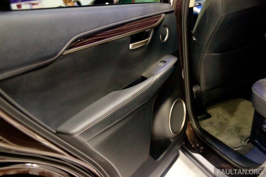 Lexus NX 300h on display at IGEM 2014 in KLCC 281013
