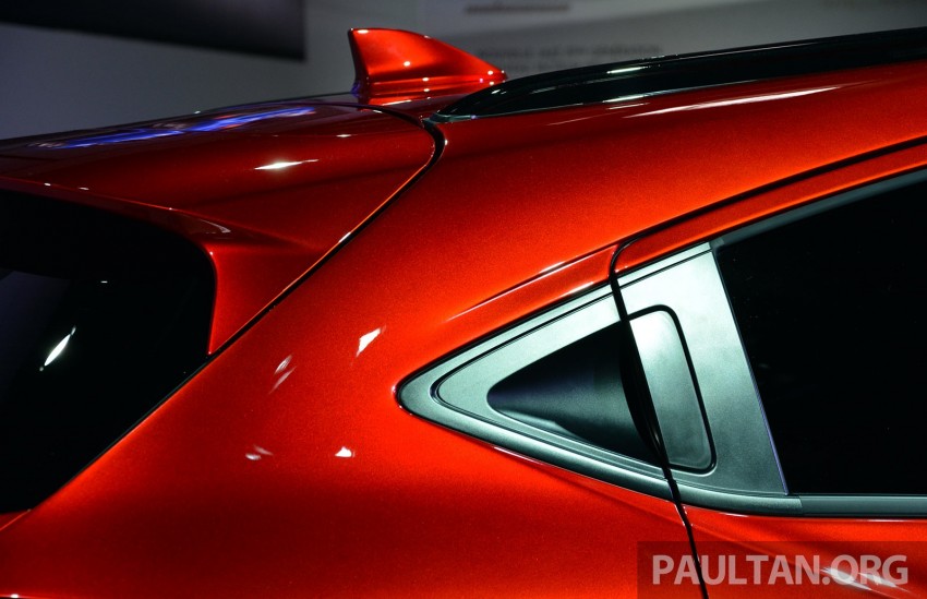Paris 2014: European Honda HR-V looking good in red Image #277901