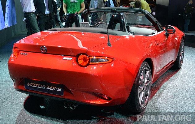 2016 Mazda MX-5 makes public debut in Paris: 2.0 litre SkyActiv-G in the US, rest of the world get 1.5 litre
