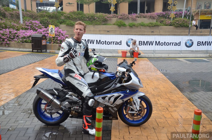 BMW Active Safety Showcase – highlighting the BMW Motorrad bike range and its safety features Image #279902