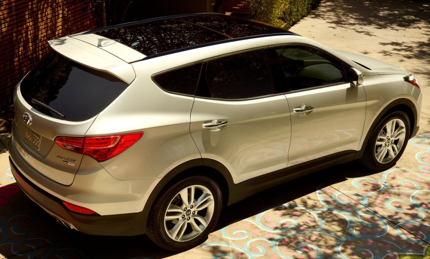Hyundai Santa Fe gets updated for 2015 in the US – improved steering and suspension, power tailgate 282190