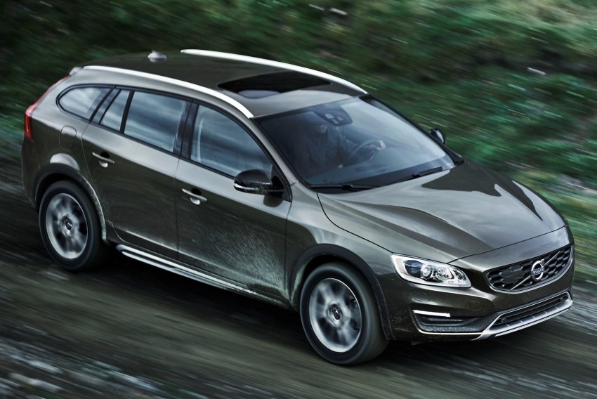 Volvo V60 Cross Country: new rugged wagon revealed 285482