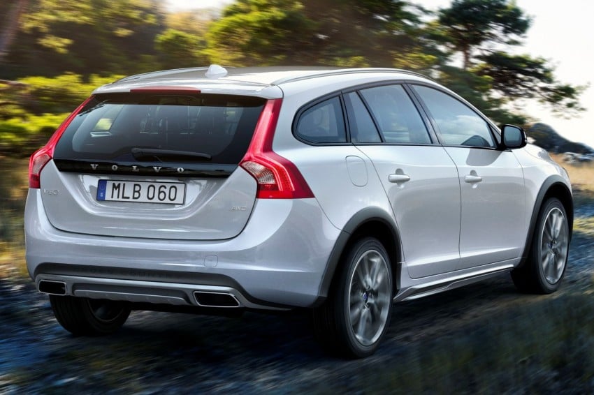 Volvo V60 Cross Country: new rugged wagon revealed 285484