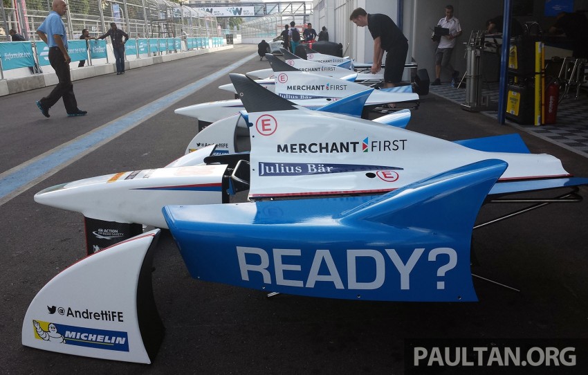Formula E – Putrajaya hosts Round 2 of first-ever electric single-seater racing championship 290352