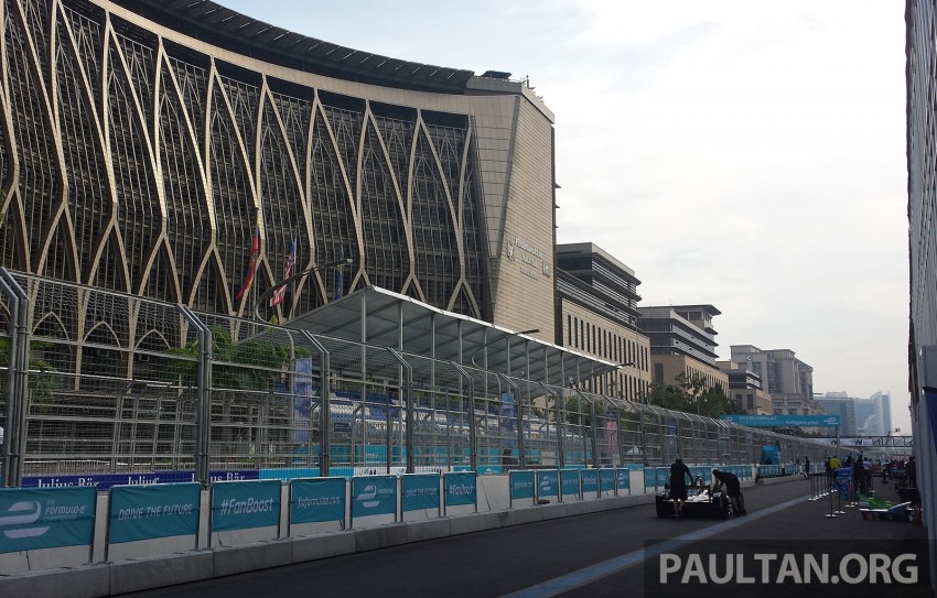 Formula E – Putrajaya hosts Round 2 of first-ever electric single-seater racing championship 290371