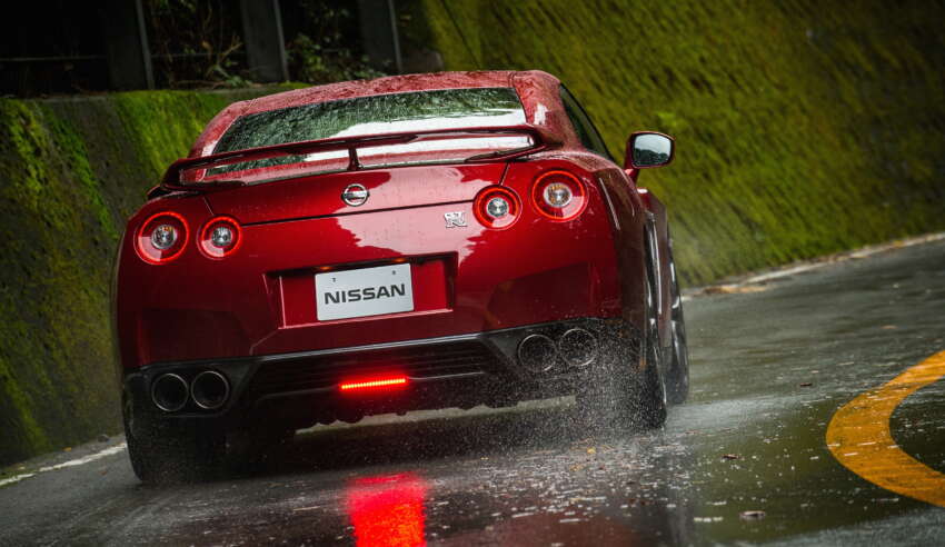 2015 Nissan GT-R – the R35 gets updated yet again, limited-run 45th Anniversary edition also announced 291510