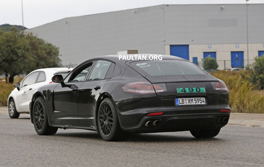 SPYSHOTS: Next-gen Porsche Panamera spotted 285445