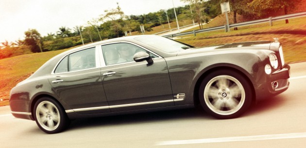 bentley-mulsanne-driven