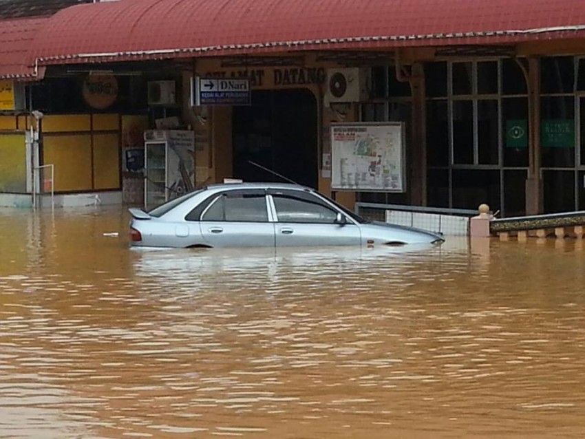East Coast flood worsens – donate, help the victims 298743