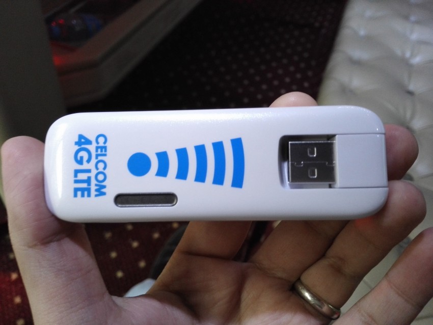 Fast internet on-the-go – 4G LTE PortaWiFi by Celcom 296083