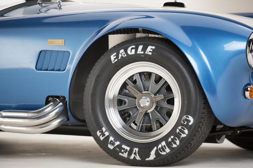 Shelby Cobra 50th Anniversary 427 S/C unveiled 299475