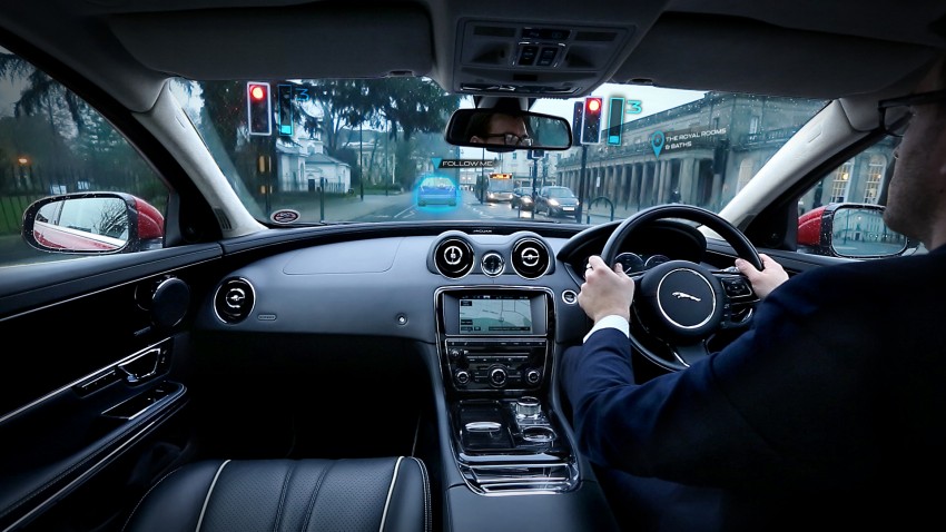 Jaguar Land Rover developing ‘invisible’ roof pillars, ‘ghost car’ navigation to ease urban commutes 296168