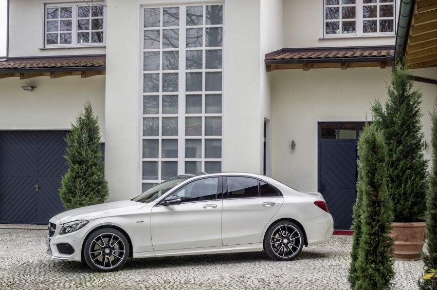 Mercedes-Benz C 450 AMG 4Matic debuts – sportier chassis, 3.0 litre twin-turbo V6 with 362 hp and 518 Nm 303055