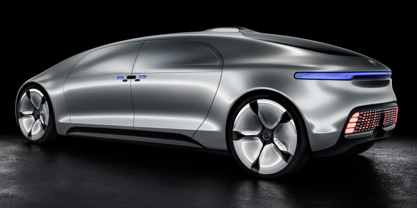 Mercedes-Benz F 015 Luxury in Motion debuts at CES 300778