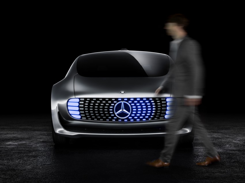 Mercedes-Benz F 015 Luxury in Motion debuts at CES 300861