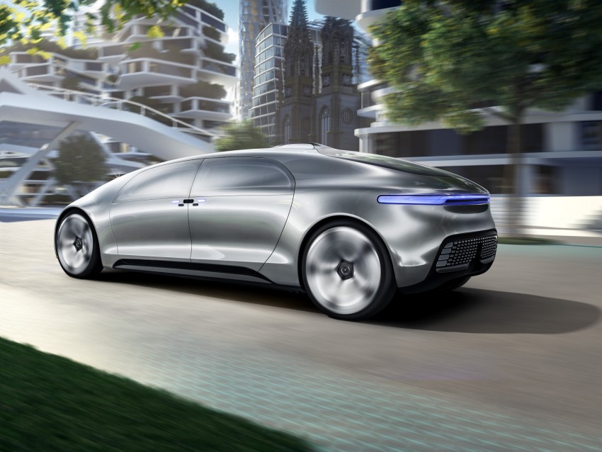 Mercedes-Benz F 015 Luxury in Motion debuts at CES 300836