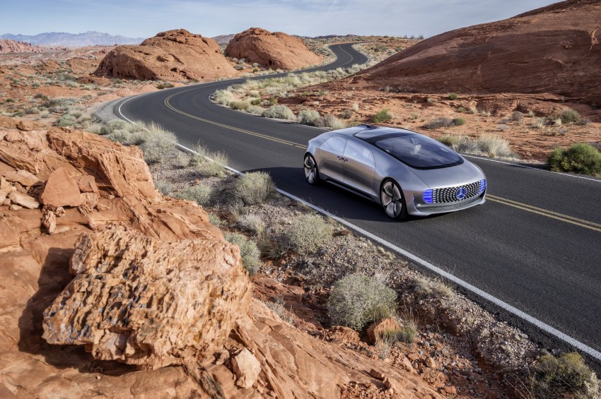 Mercedes-Benz F 015 Luxury in Motion debuts at CES 300792