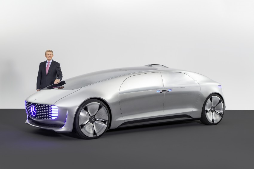 Mercedes-Benz F 015 Luxury in Motion debuts at CES 300826