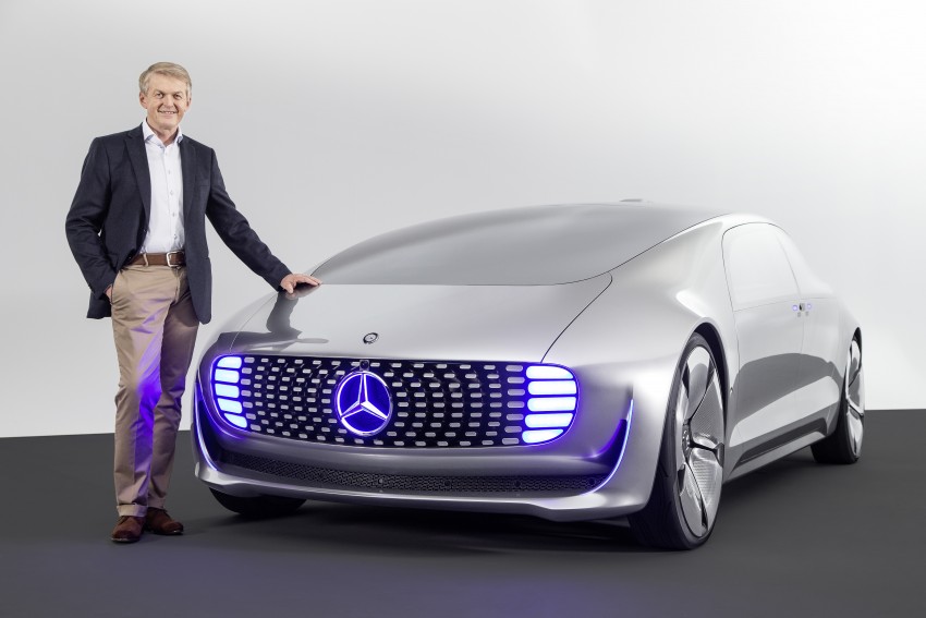 Mercedes-Benz F 015 Luxury in Motion debuts at CES 300841