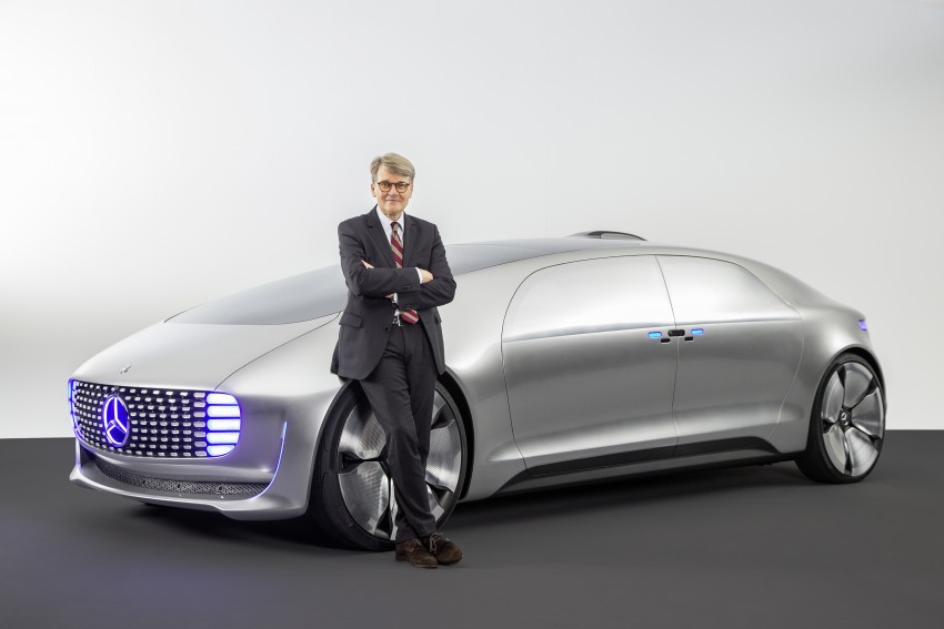 Mercedes-Benz F 015 Luxury in Motion debuts at CES 300821
