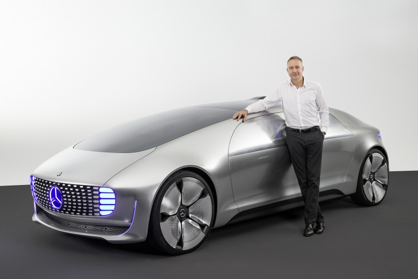 Mercedes-Benz F 015 Luxury in Motion debuts at CES 300842