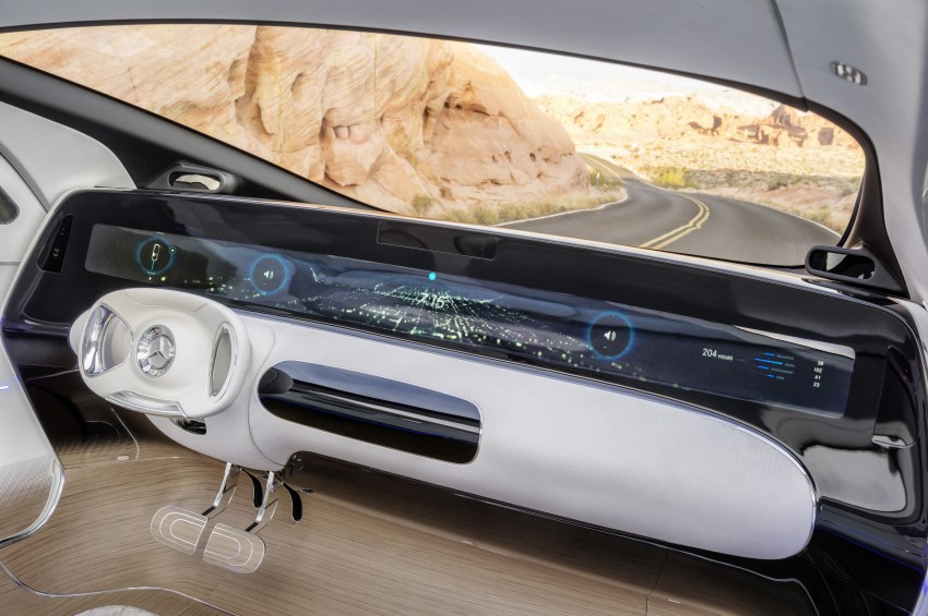 Mercedes-Benz F 015 Luxury in Motion debuts at CES 300809