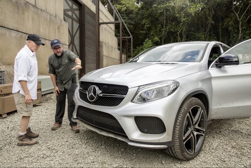 Mercedes-Benz GLE 63 AMG Coupe teased ahead of Detroit, GLE 450 AMG Coupe to star in Jurassic World 301611