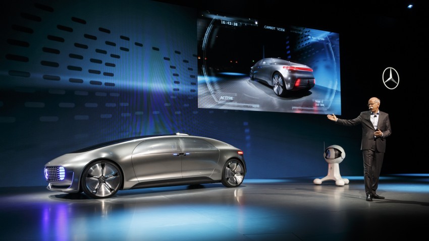 Mercedes-Benz F 015 Luxury in Motion debuts at CES 300811