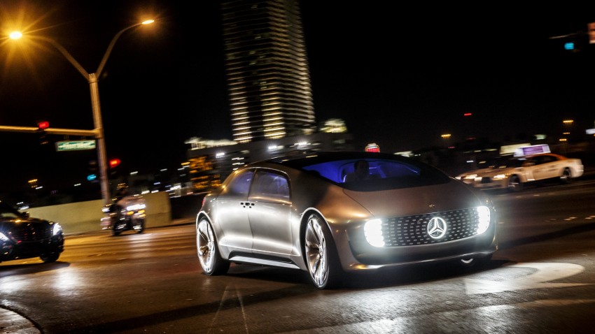 Mercedes-Benz F 015 Luxury in Motion debuts at CES 300804