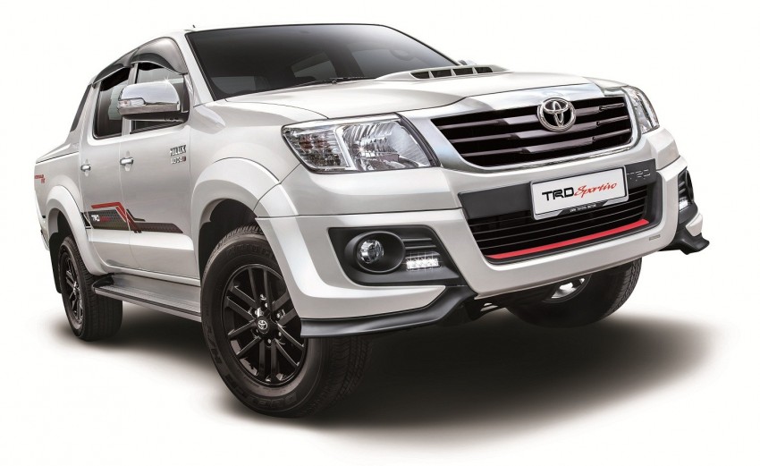 2015 Toyota Hilux updated, new TRD Sportivo variant 300255