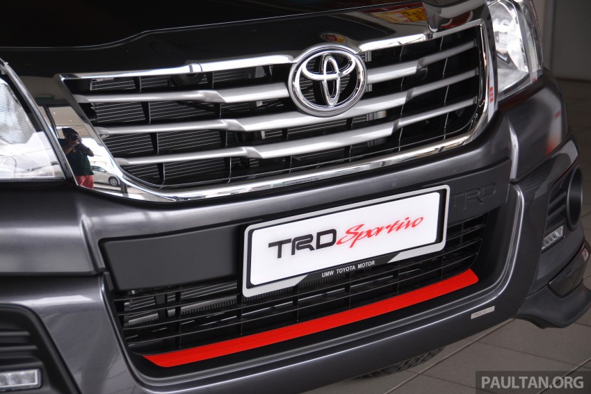GALLERY: 2015 Toyota Hilux TRD Sportivo – more aggressive looks, racier interior for new variants 301667