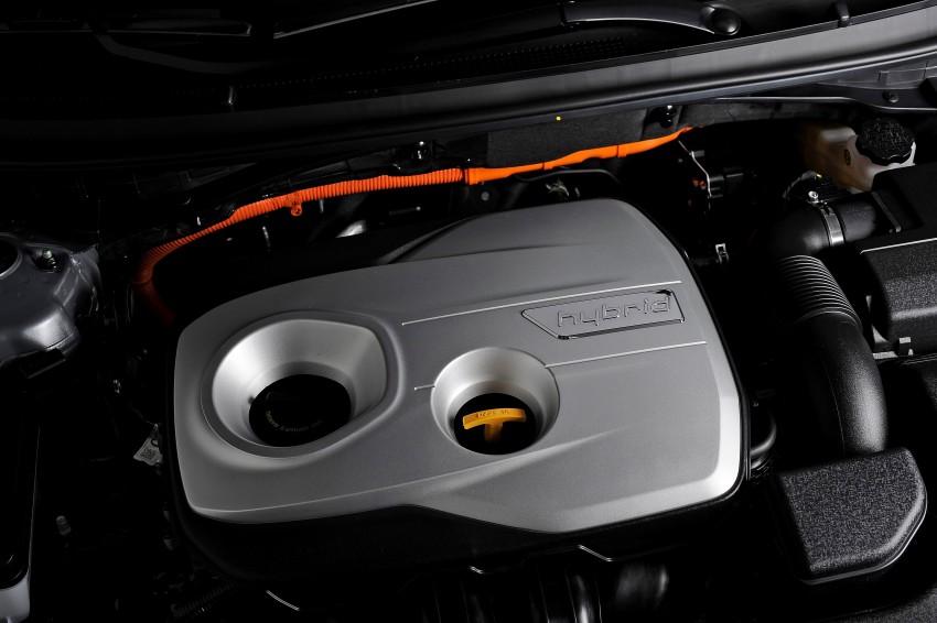 Hyundai Sonata Plug-in Hybrid debuts at Detroit 2015 – 35 km all-electric range, 17 km per litre combined 302882