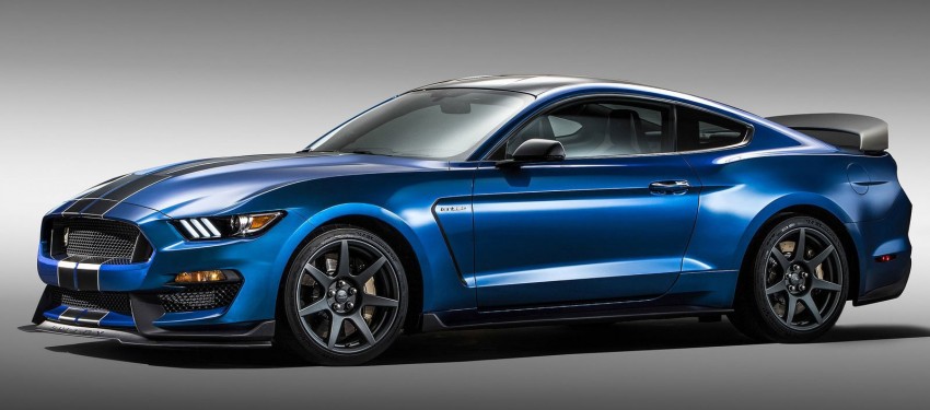 Shelby GT350R – the 5.2 V8 track-ready Ford Mustang 302670