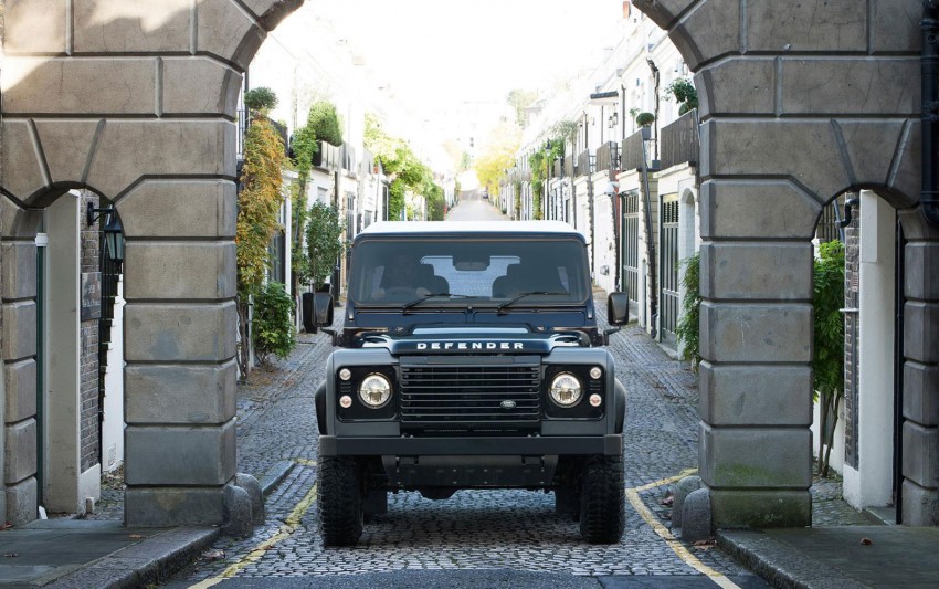 Three limited-edition Land Rover Defenders announced – Solihull production ends in Dec 2015 300715