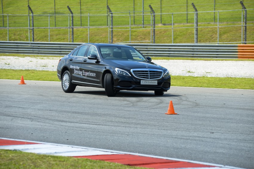 Mercedes-Benz Driving Experience 2014 – redefining the hands-on approach to defensive driver training 306517
