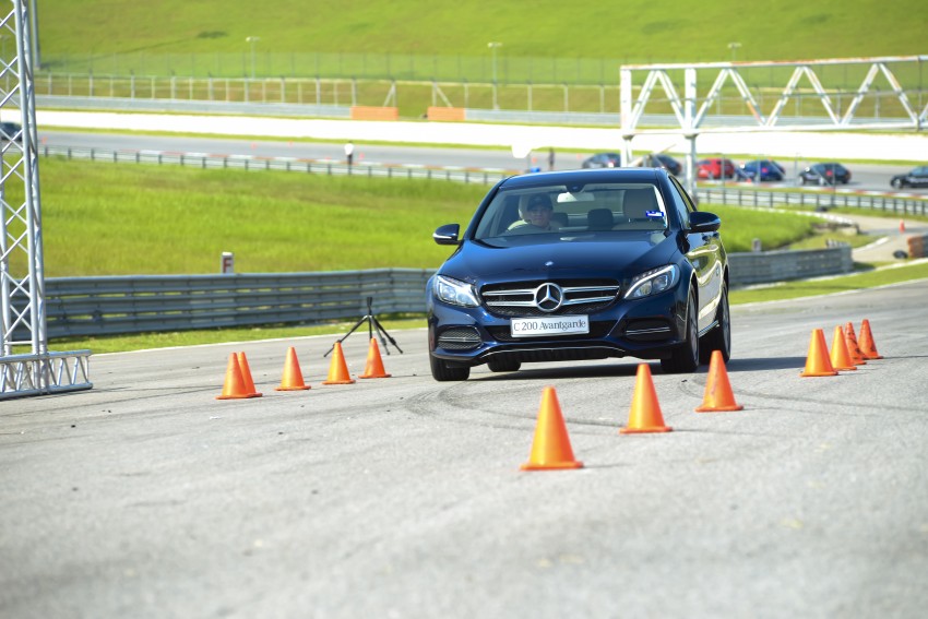 Mercedes-Benz Driving Experience 2014 – redefining the hands-on approach to defensive driver training 306512