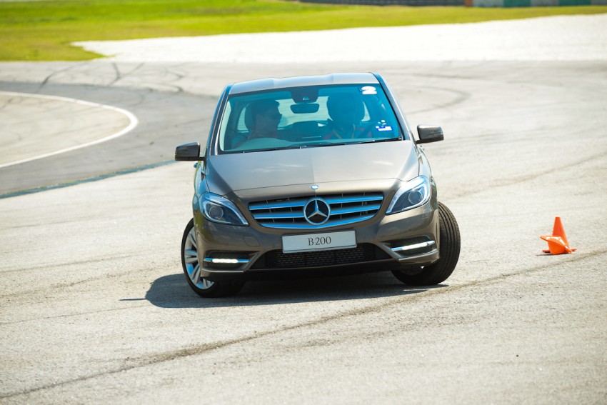 Mercedes-Benz Driving Experience 2014 – redefining the hands-on approach to defensive driver training 306530