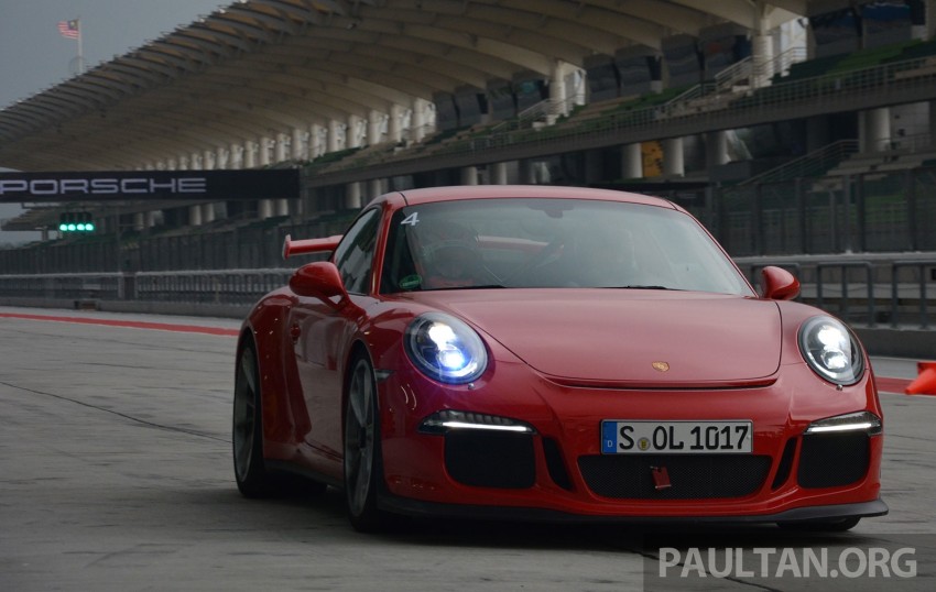 DRIVEN: Porsche 911 GT3 – no manual, no more fun? 301182