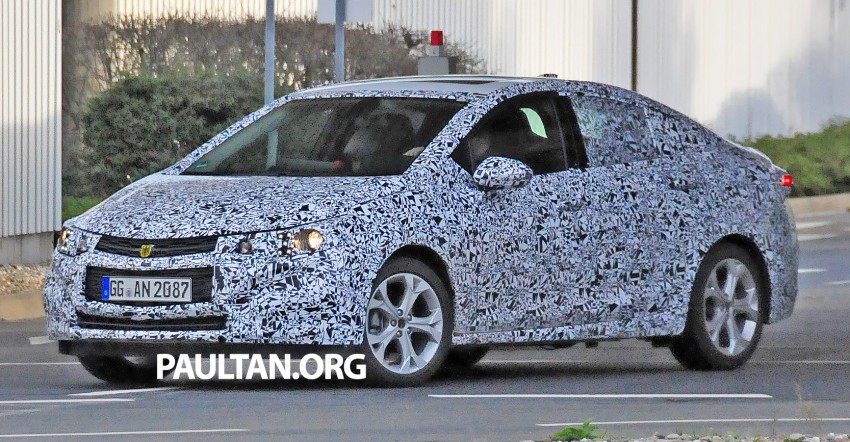 SPIED: Is this yet another new Chevrolet Cruze? 306413