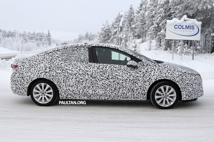 SPIED: Is this yet another new Chevrolet Cruze? 306417
