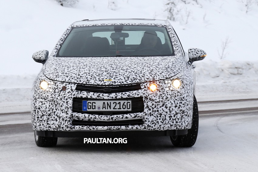 SPIED: Is this yet another new Chevrolet Cruze? 306418