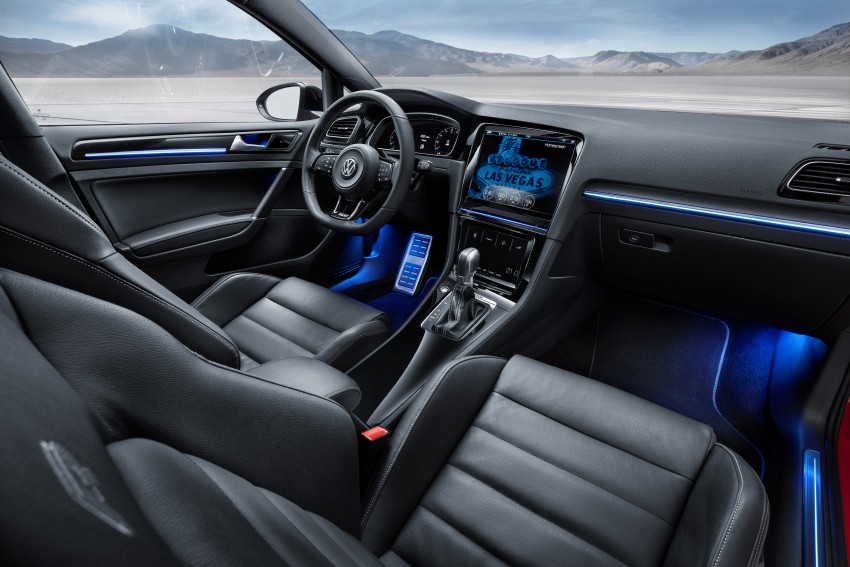 Volkswagen Golf R Touch – a gesture-operated future 300287