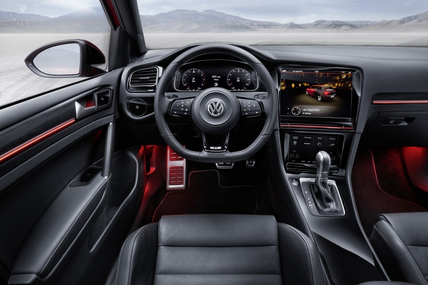 Volkswagen Golf R Touch – a gesture-operated future 300293