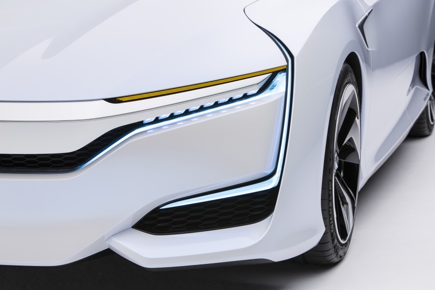 Honda FCV concept makes its North American debut 303279