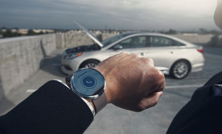 Hyundai debuts Blue Link smartwatch app at CES 2015 300682