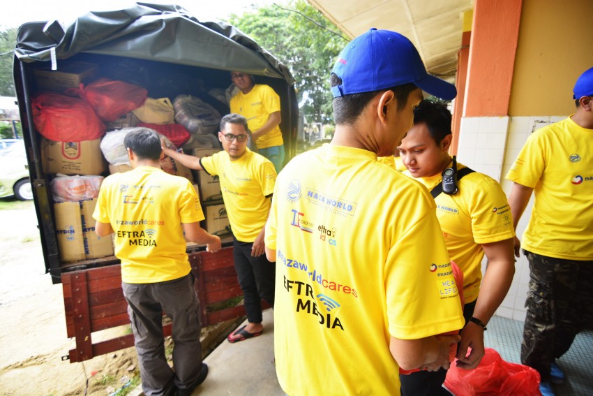 Naza donates RM400k worth of aid to flood victims 301607