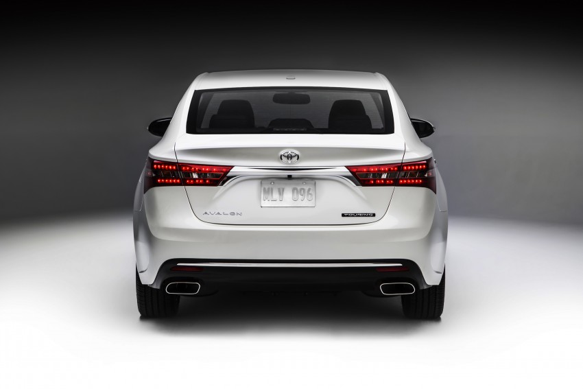 Toyota Avalon facelift spiffs up for Chicago 2015 debut 311806