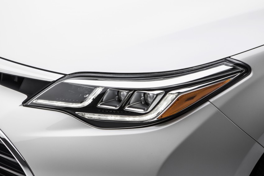 Toyota Avalon facelift spiffs up for Chicago 2015 debut 311807