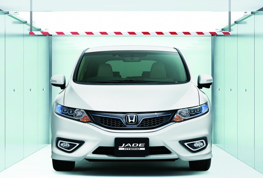 Honda Jade Hybrid six-seater goes on sale in Japan 311230