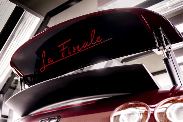 Final Bugatti Veyron sold, to be displayed in Geneva